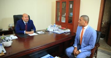 السفير هشام بدر رئيس اللجنة التنظيمية للمبادرة الوطنية للمشروعات الخضراء الذكية لـ"اليوم السابع": تغير المناخ قضية وجودية تهدد السلم والأمن الدوليين.. ويؤكد: سنتقدم بـ18 مشروعا تمثل حلولا مصرية فى مؤتمر cop27