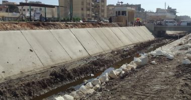 تبطين الترع هدية "حياة كريمة" للمزارعين في دمياط.. صور