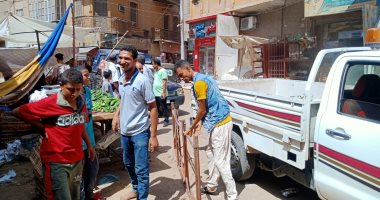 تحرير 15 محضرا متنوعا فى حملة على أصحاب المحلات بمدينة المراغة فى سوهاج.. صور