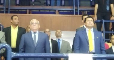  وزير الرياضة يسلم "ايسترن كومباني" كأس بطولة الشركات في بورسعيد.. صور