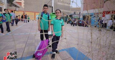 الفصول كاملة العدد.. انتظام العملية التعليمية داخل مدارس الجيزة.. صور