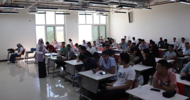 وزير التعليم العالى يستعرض تقريرًا حول انتظام الدراسة بجامعة المنصورة الأهلية