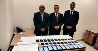 جمارك مطار القاهرة تضبط محاولة تهريب عدد من الهواتف المحمولة والساعات الذكية    