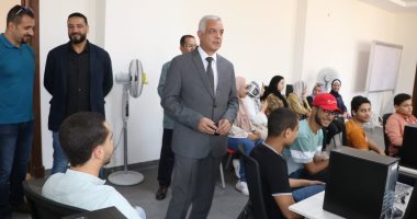 عادل مبارك يتفقد جامعة المنوفية الأهلية فى اليوم الثانى للدراسة.. صور