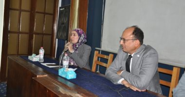 رئيس جامعة حلوان يتفقد كلية الفنون التطبيقية ويناقش أداء وحدات الكلية 