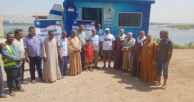 حاتم قنديل بطل مصر فى التجديف يشارك بفعاليات أنشطة التوعية المائية بسوهاج.. صور