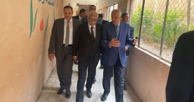 وزير التربية والتعليم يتفقد مدرسة المعتمدية الإعدادية بنات بكرداسة