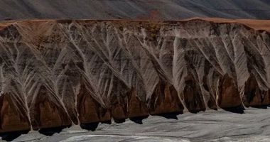 دبلوماسى نرويجى يشارك صورًا مذهلة لوادى سبيتى بالهند