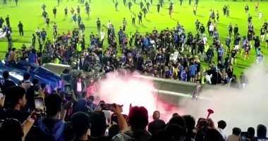 كارثة ملعب إندونيسيا ليست الأولى.. حوادث تدافع خلفت آلاف الضحايا حول العالم.. حفل موسيقى ينتهى بمأساة فى أمريكا.. انهيار مدرج مصارعة ثيران يكبد كولومبيا 200 قتيل.. ومباراة جواتيمالا وكوستاريكا تنتهى بكارثة