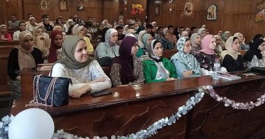 إعلام جامعة المنوفية تعقد لقاءً تعريفيا مع الطلاب الجدد فى بداية الدراسة