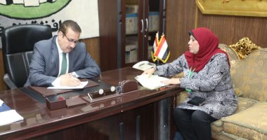 محافظ المنوفية يلتقى أهالى عزبة خضر عبدة بمليج ويوجه ببحث شكواهم 