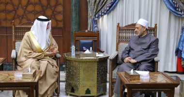 شيخ الأزهر الشريف يلتقى سفير البحرين   