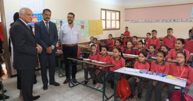 محافظ الجيزة يتابع انتظام العملية التعليمية بمدارس الوراق