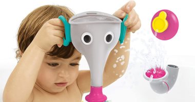 ألعاب تساعد طفلك على قضاء وقت ممتع أثناء الاستحمام