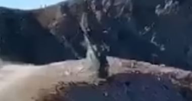 طيار ينجو من الموت بأعجوبة بعد أن كادت طائرته تتحطم فى إيطاليا