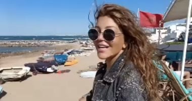 سميرة سعيد تحتفل مع أسرتها بعد حفل الرباط: أستمد منهم القوة والحب.. صور