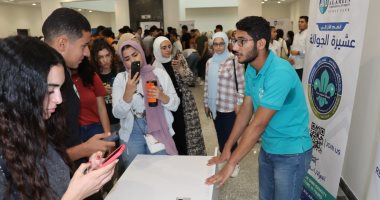 التعليم العالى يتلقى تقريرًا حول تنظيم الأسبوع التعريفي بجامعة العلمين الدولية