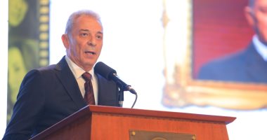 محمود حميدة: تكريمى بمهرجان الإسكندرية السينمائى لحظة تاريخية.. صور
