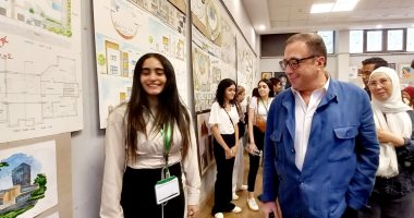 افتتاح المعرض الأول لطلاب البرامج الخاصة بفنون جميلة جامعة حلوان.. صور