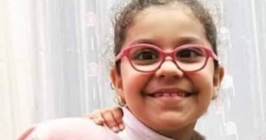 تشييع جنازة طفلة توفيت فى حمام سباحة بالعاشر من رمضان