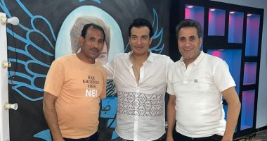 إيهاب توفيق يلتقي أحمد شيبة بالإسكندرية..ويقدم التعازي في وفاة شقيقة