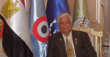 "بطل من ذهب".. المقاتل زغلول وهبة ابن القليوبية.. أسقط طائرتين للعدو الإسرائيلى وكرمه قائد الجيش الثانى.. يؤكد: كانت أفضل أيام حياتى ولو عاد بى الزمن لقدمت روحى فداءً للوطن.. والجيش المصرى خير أجناد الأرض.. صور