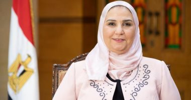 وزيرة التضامن تستعرض تقريرا عن خدمات الوزارة المقدمة للمواطنين فى شمال سيناء