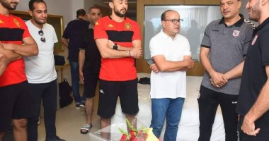وفد الترجي يزور سيسا لاعب "يد" الأهلى لاطمئنان عليه بعد الجراحة