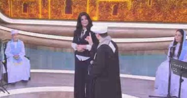بعد فوزها بجائزة الإعلام المرئي.. "التهامي" يشعل أجواء استديو "معكم منى الشاذلي"