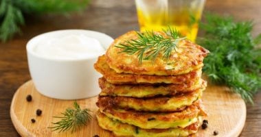 طريقة عمل بان كيك بالخضار فى المنزل.. أكلة خفيفة وسهلة