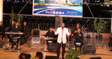 على الحجار يحيى حفلا بالمنيا فى الذكرى 49 لانتصارات أكتوبر المجيدة.. صور