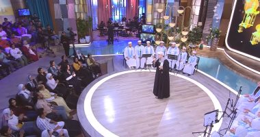 محمود التهامي يشعل الأجواء بأنشودة "أكاد من فرط الجمال أذوب" مع منى الشاذلي