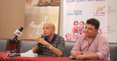 إمام عمر: سعيد ببدايتي في الإذاعة وعمري كله راح مع الميكرفون