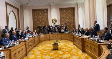 وزير خارجية اليونان: حكومة الوحدة الوطنية لا تمثل الشعب الليبى