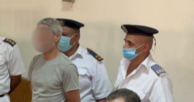 محامي المتهم بواقعة طريق السويس: "واحد قال له افتح الشباك والأمر ما كانش مقصود"