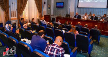 وزير التموين: القيادة السياسية والحكومة قررتا التدخل لدعم فئات المجتمع.. صور