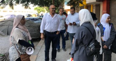 رئيس حي الدقي يشهد انطلاق حملة التطعيم ضد شلل الأطفال