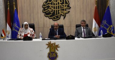 محافظ أسوان: افتتاح 4 مصانع جديدة بالمنطقة الصناعية فى العلاقى ضمن 27 مصنعا
