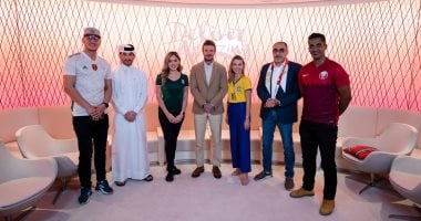 ديفيد بيكهام سفير كأس العالم يلتقى قادة المشجعين قبل المونديال.. صور 