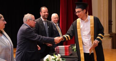 التعليم تحتفل بتخرج أول دفعة من طلاب مدرسة إلكترو مصر للتكنولوجيا التطبيقية