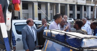 محافظ أسوان: تحليل فورى للكشف عن المخدرات لأصحاب 4 عربات حنطور 