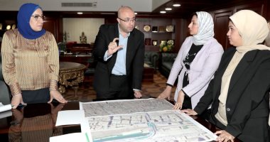محافظ بني سويف يناقش مقترحًا لاستغلال المساحات المتاحة أسفل كوبرى المديرية