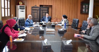 رئيس جامعة بنى سويف يترأس اجتماعى "مركز التعلم المدمج" و" الموارد البشرية"