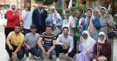 استقبال الطلاب الجدد بأقنعة معدنية تنكرية بكلية التربية النوعية بالمنوفية
