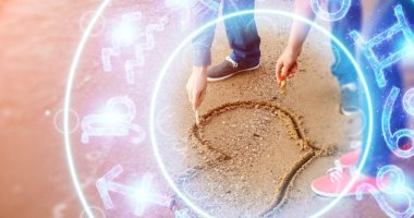 أبراج علاقتهم قوية مع مواليد برج الميزان.. القوس صديقه المثالى والدلو حبيب