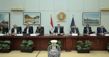 وزير السياحة والآثار يترأس اجتماع مجلس إدارة هيئة المتحف المصرى الكبير