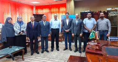 محافظ الشرقية يلتقى وفدا من مركز المعلومات ودعم اتخاذ القرار بمجلس الوزراء