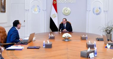الرئيس السيسى يتابع تطورات المراحل الحالية والمستقبلية لمشروع "مستقبل مصر".. التوجيه بإقامة شبكة طرق متكاملة لربط مساحات المشروع مع المحاور الرئيسية فى محيطه الجغرافى لاستيعاب حركة التنمية والتطور العمرانى