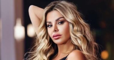 رزان مغربي تروج لمسلسل "الضاحك الباكى" وتجسد بديعة مصابنى.. صورة
