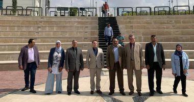 عميد كلية الطب بجامعة كيل بإنجلترا يتفقد جامعة بنها الأهلية فى العبور
